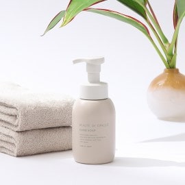 ボーテ　ド　オペーク　コスメ(BEAUTE DE OPAQUE COSME)の泡ハンドウォッシュ(ハンドソープ) BEAUTE DE OPAQUE produced by Cosme Kitchen