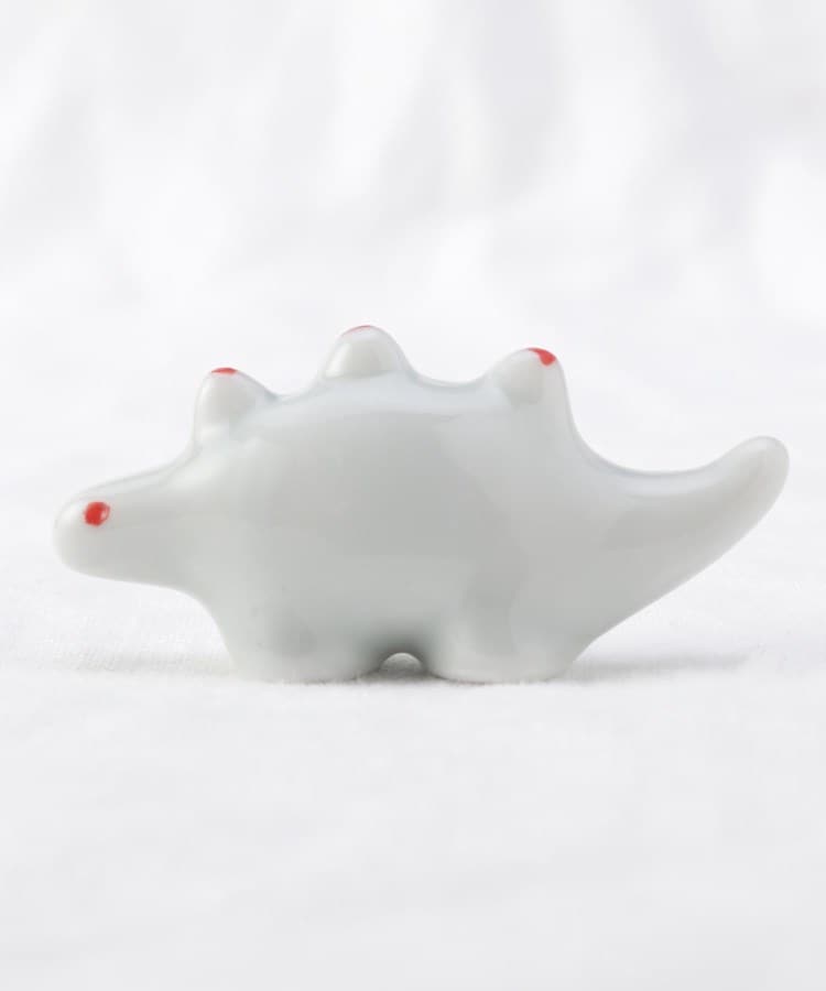 トゥーワントゥーキッチンストア(212 KITCHEN STORE)の江戸っ子恐竜 白×赤 ステゴザウルス 箸置3