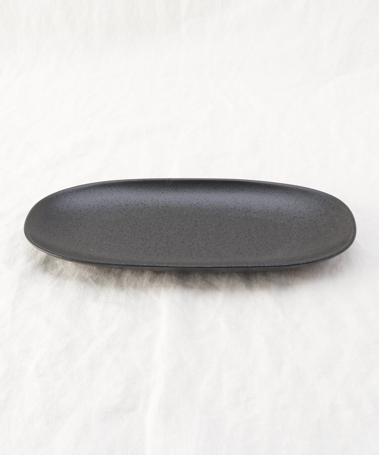 トゥーワントゥーキッチンストア(212 KITCHEN STORE)の楕円 長盛皿 黒マット1