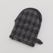 トゥーワントゥーキッチンストア(212 KITCHEN STORE)の起毛チェックミトン BK2