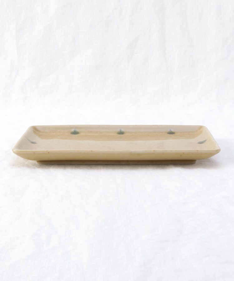 トゥーワントゥーキッチンストア(212 KITCHEN STORE)の焼物皿 織部点紋2
