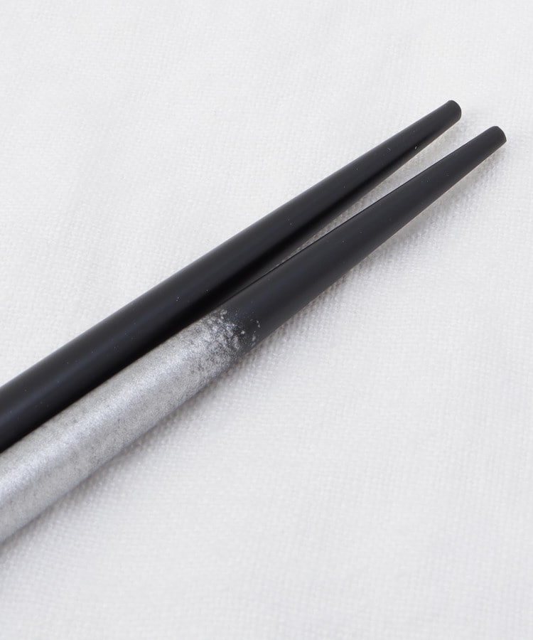 トゥーワントゥーキッチンストア(212 KITCHEN STORE)の箸 食洗かすみ 黒銀 24cm2
