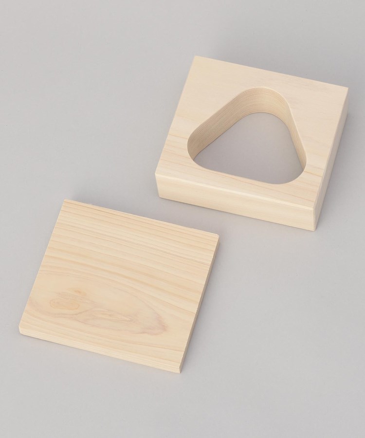 トゥーワントゥーキッチンストア(212 KITCHEN STORE)のふんわりできる、国産天然木ひのきのおむすび型 1個4