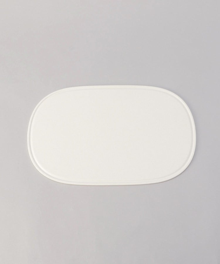 トゥーワントゥーキッチンストア(212 KITCHEN STORE)のOVAL ソフトまな板 Medium IV1