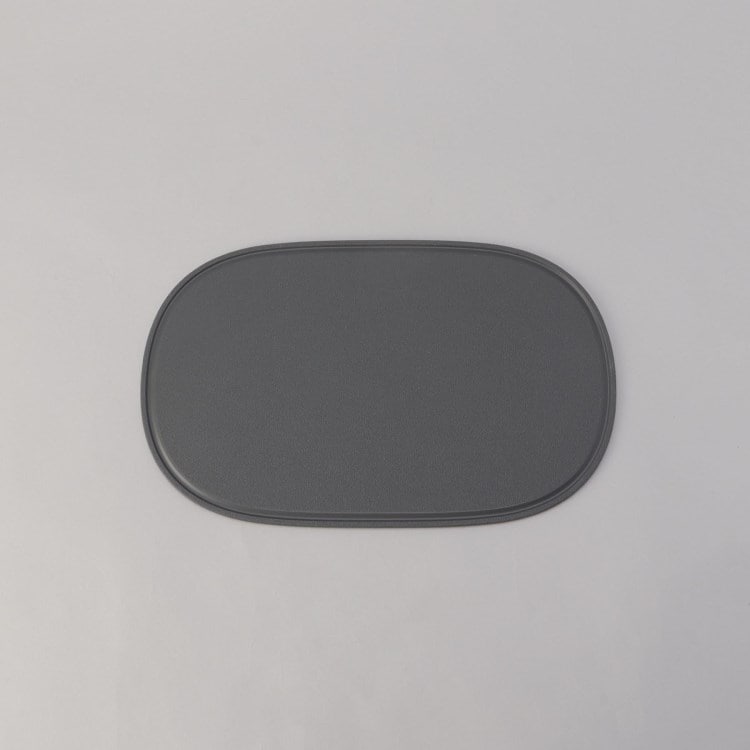 トゥーワントゥーキッチンストア(212 KITCHEN STORE)のOVAL ソフトまな板 Medium DGY 包丁・まな板
