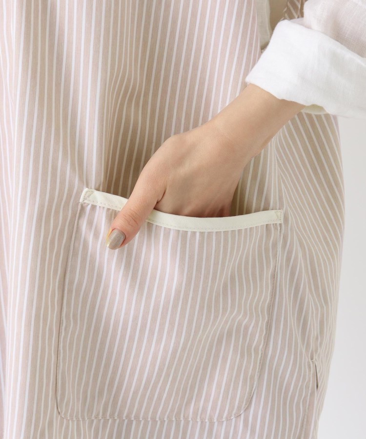 トゥーワントゥーキッチンストア(212 KITCHEN STORE)のペンシルストライプ Vネックベストエプロン BE7