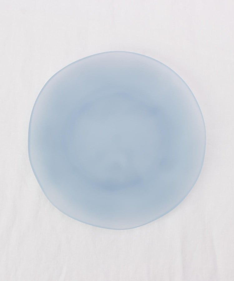 トゥーワントゥーキッチンストア(212 KITCHEN STORE)のオーガニック サラダプレート 22cm スモークブルー ＜ABODE アボード＞3