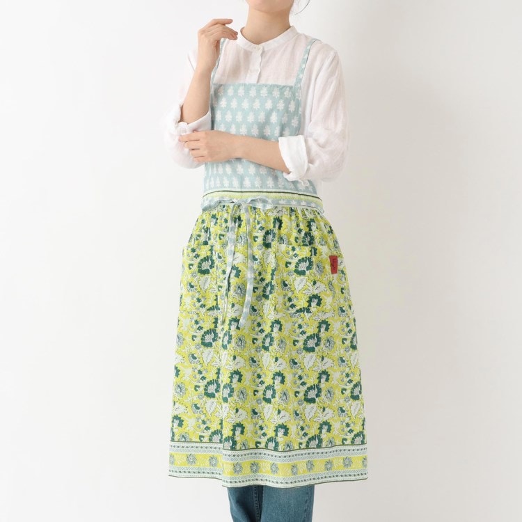 トゥーワントゥーキッチンストア(212 KITCHEN STORE)のコットンギャザーエプロン　ライク BL エプロン・その他ファブリック