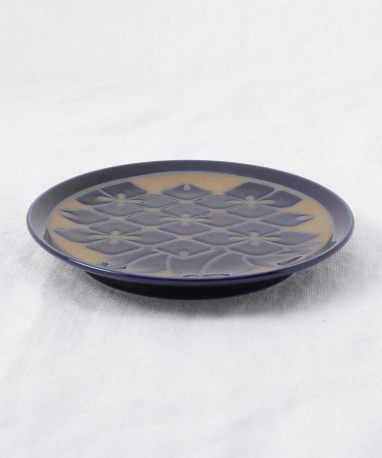 トゥーワントゥーキッチンストア(212 KITCHEN STORE)のROOTS 季 紫陽花 11.5cm小皿1