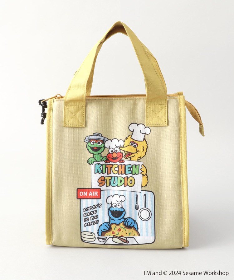 トゥーワントゥーキッチンストア(212 KITCHEN STORE)のマチ付き保冷ランチバッグ YE ＜SESAME STREET＞1