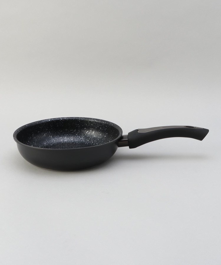 トゥーワントゥーキッチンストア(212 KITCHEN STORE)のジェットブラック フライパン 20cm ＜KEVNHAUN ケヴンハウン＞2