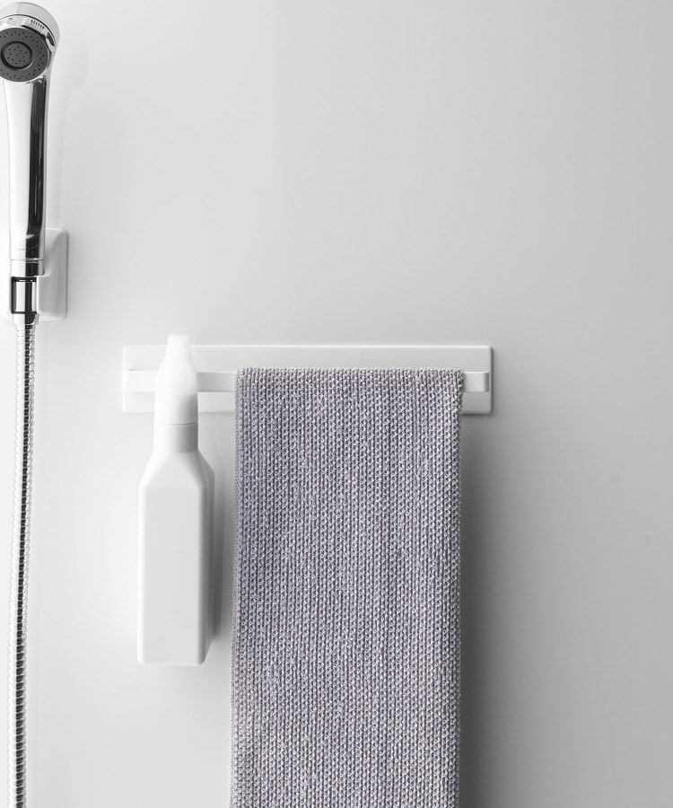 Tower タワー マグネットバスルームタオルハンガー ミスト Wh 収納 212 Kitchen Store トゥーワントゥーキッチン ストア ワールド オンラインストア World Online Store
