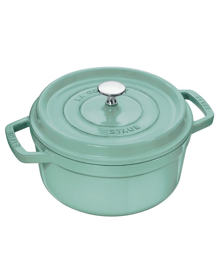 ＜WORLD＞ 212 KITCHEN STORE(トゥーワントゥーキッチンストア) STAUB (ストウブ) ピコ・ココットラウンド22cm セージグリーン