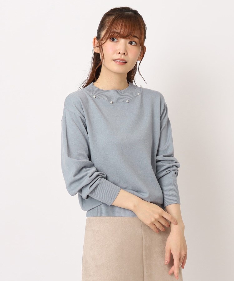 ローラアシュレイ(LAURA ASHLEY)の【洗える】フェイクパール付きニット ライトブルー(091)