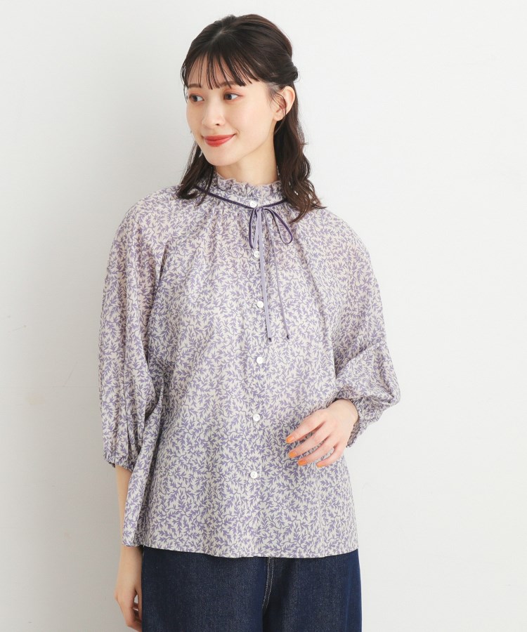 ローラアシュレイ(LAURA ASHLEY)の【2WAY/洗える/同柄アイテムあり】ローランド ヴァインズ柄ブラウス1