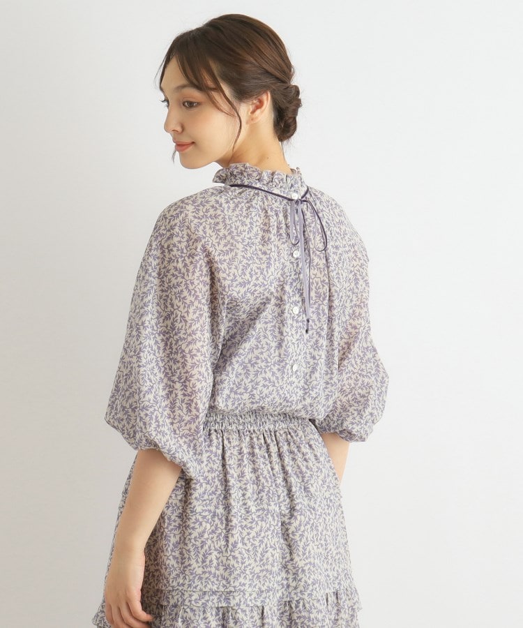 ローラアシュレイ(LAURA ASHLEY)の【2WAY/洗える/同柄アイテムあり】ローランド ヴァインズ柄ブラウス4