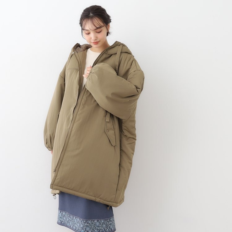 一部店舗限定／オーバーサイズ】フーディーコート（中綿コート