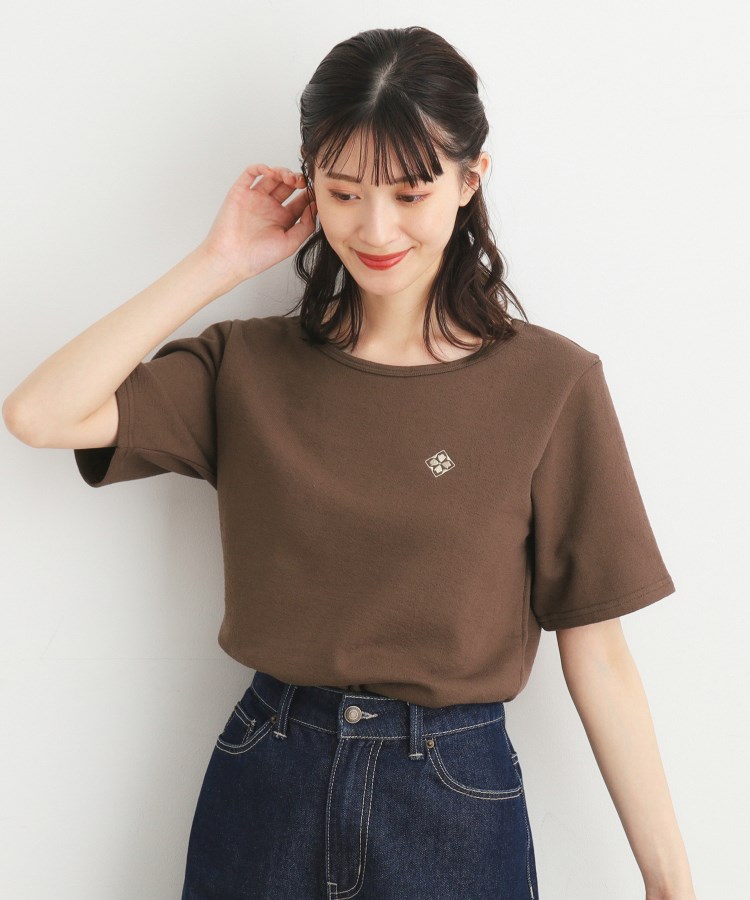 ローラアシュレイ(LAURA ASHLEY)の【ポイント刺繍入り／コットン100％】ミスタージョーンズ柄 刺繍Tシャツ5