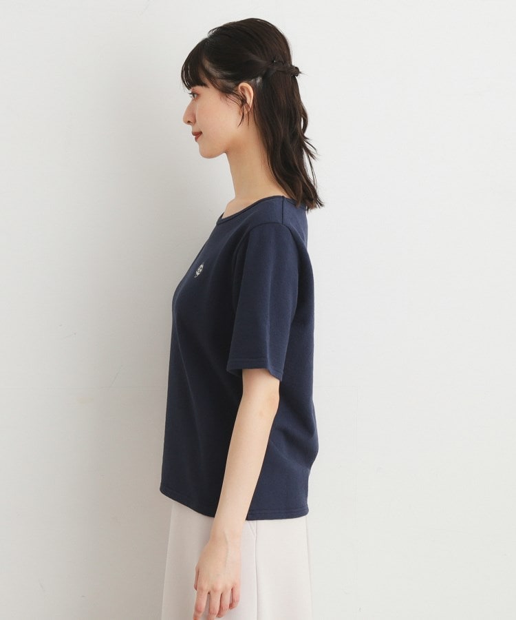 ローラアシュレイ(LAURA ASHLEY)の【ポイント刺繍入り／コットン100％】ミスタージョーンズ柄 刺繍Tシャツ14