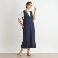 ライン刺繍入り】Vネック デニムジャンスカ(マキシ・ロングワンピース) | LAURA ASHLEY(ローラアシュレイ)| ワールド オンラインストア | WORLD ONLINE STORE ライン刺繍入り】Vネック デニムジャンスカ(マキシ・ロングワンピース) | LAURA ASHLEY(ローラアシュレイ)| ワールド オンラインストア | WORLD ONLINE STORE