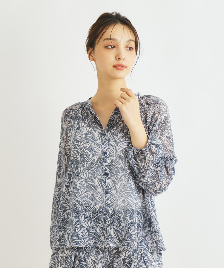 ローラアシュレイ(LAURA ASHLEY)の【楊柳生地／同柄アイテムあり】ウッドブロック リーブス柄ブラウス6