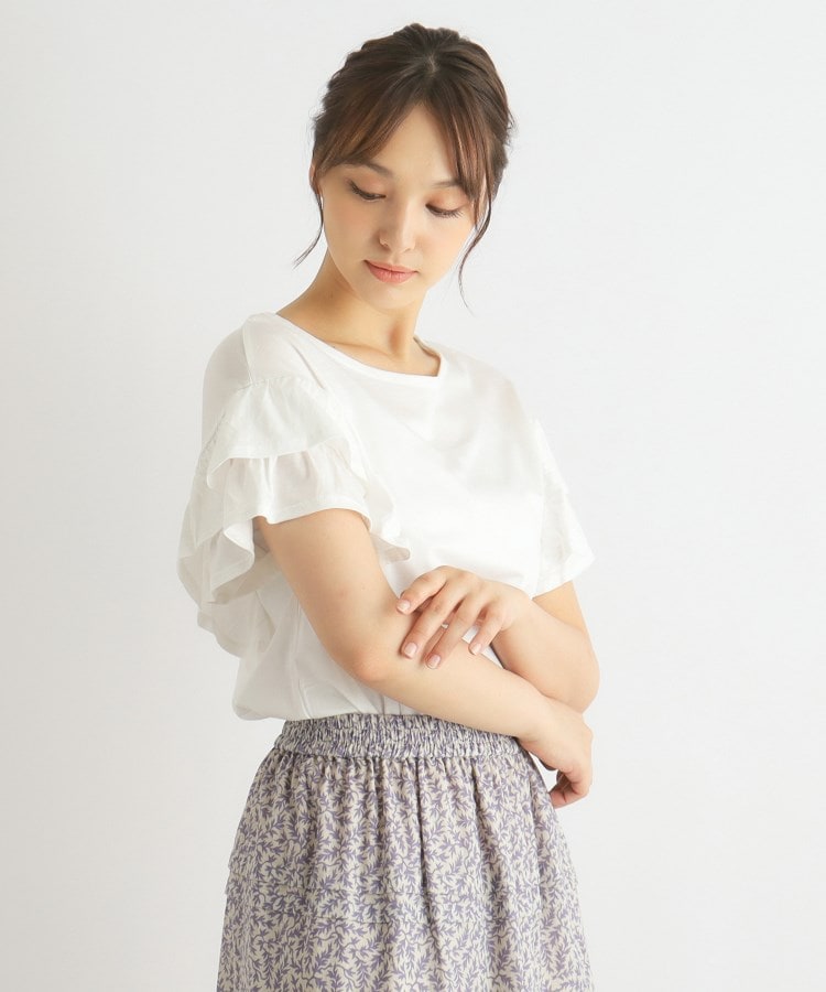 ローラアシュレイ(LAURA ASHLEY)のフリルカットソー1