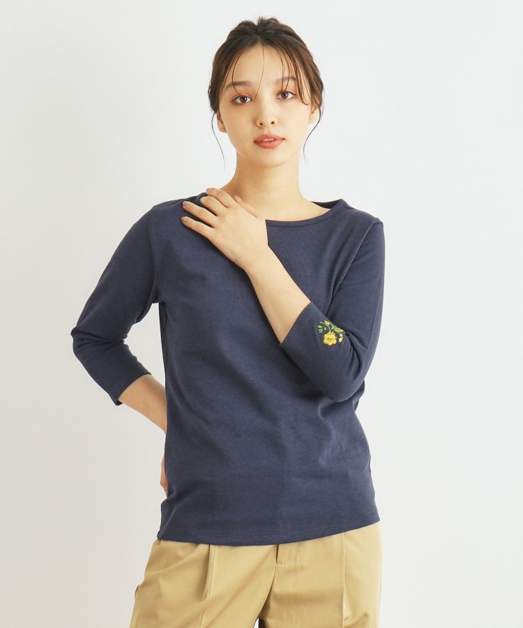 ローラアシュレイ(LAURA ASHLEY)の【コットン100％／袖刺繍】ボートネックカットソー18