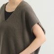 ローラアシュレイ(LAURA ASHLEY)の【ウールカシミヤ混】Vネックベスト17