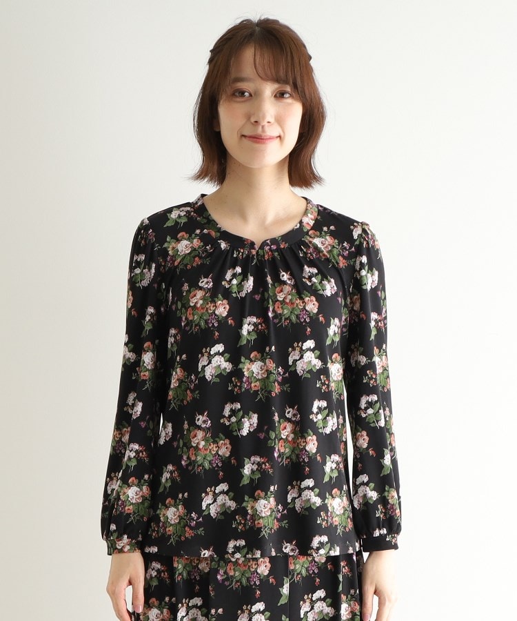ローラアシュレイ(LAURA ASHLEY)の【洗える／ジャージ素材／同柄アイテムあり】ローズモア柄 プルオーバー5