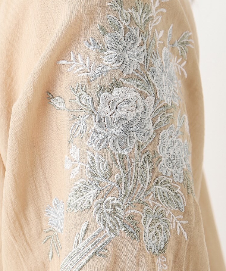 ローラアシュレイ(LAURA ASHLEY)の【刺繍入り／コットン100％／洗える】エロンビーポージー柄ブラウス12
