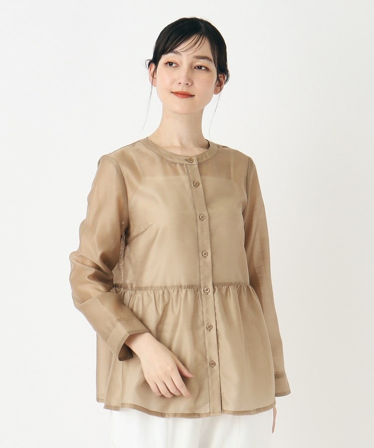 ローラアシュレイ(LAURA ASHLEY)の【大人気につき追加！洗える／シアー／羽織に使える】ペプラムブラウス ベージュ(052)