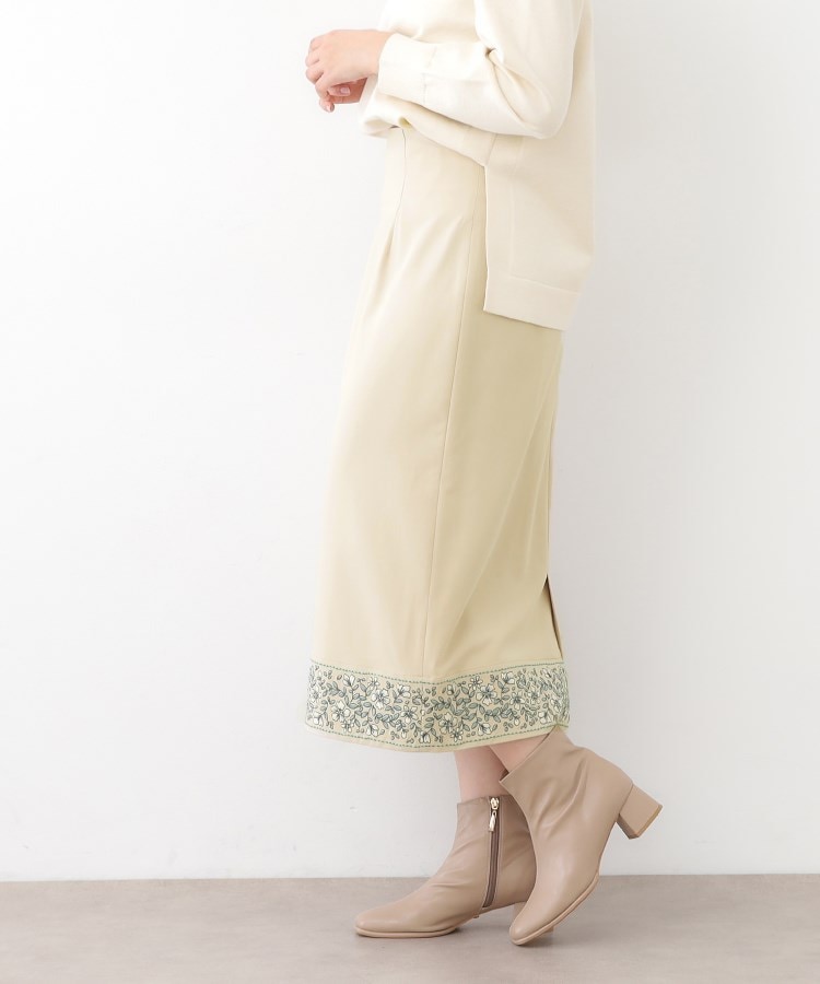ローラアシュレイ(LAURA ASHLEY)の裾刺繍ストレートスカート5