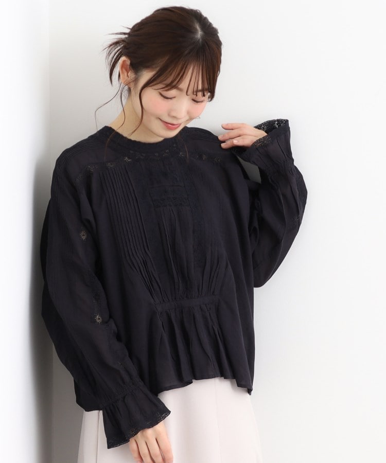 Laura Ashley(ローラ アシュレイ)の通販 | シャツ・ブラウス Laura Ashley(ローラ アシュレイ)の通販 | シャツ・ブラウス