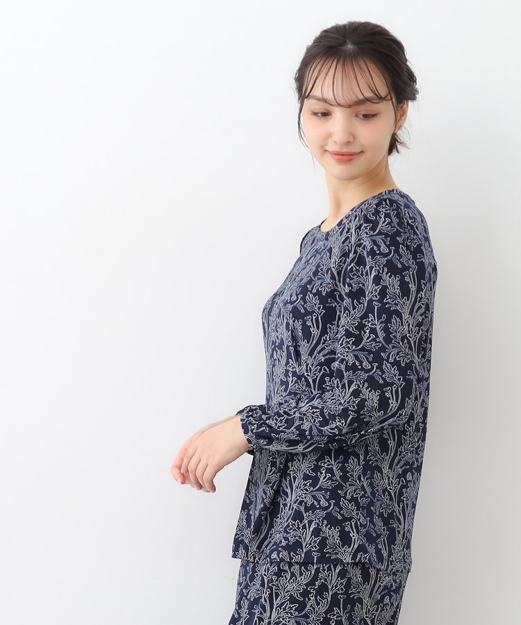 ローラアシュレイ(LAURA ASHLEY)の【ジャージ素材／洗える／同柄アイテムあり】ナンテール柄 プルオーバー1