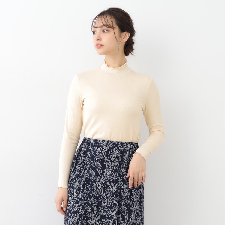 ローラアシュレイ(LAURA ASHLEY)の【定番人気トップス】メロウエラスティックタートル カットソー