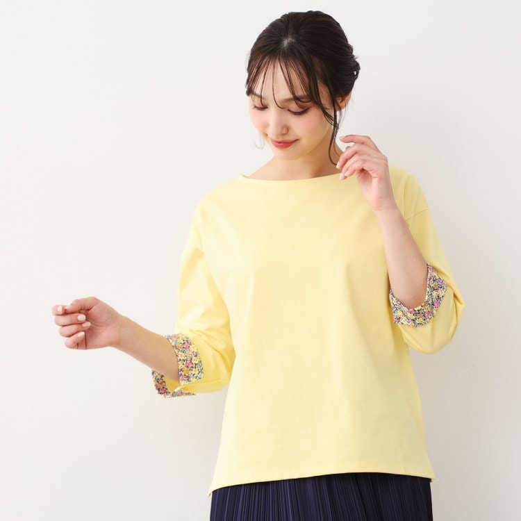 ローラアシュレイ(LAURA ASHLEY)の【洗える／コットン100％／同柄アイテムあり】アマイア ディッツィー柄袖見返しプルオーバー カットソー