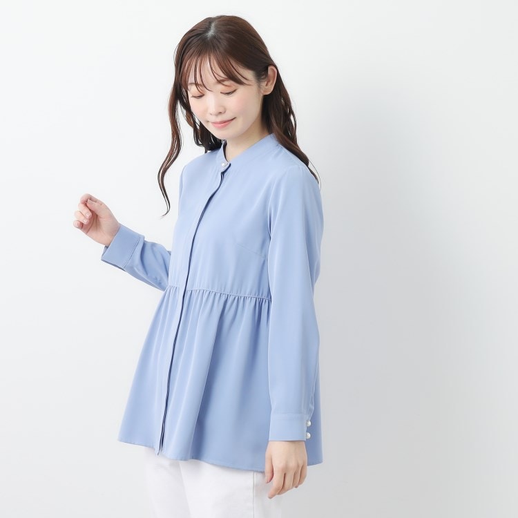 ローラアシュレイ(LAURA ASHLEY)の【羽織りに使える／パール調ボタン 】ペプラムブラウス シャツ・ブラウス
