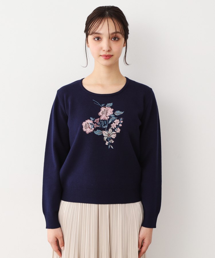 ローラアシュレイ(LAURA ASHLEY)の【ハイゲージ】大判刺繍ニット13