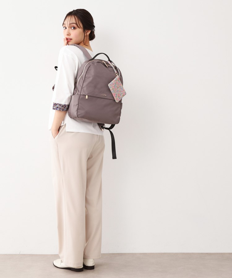 Laura Ashley(ローラ アシュレイ)の通販 | バッグ・財布・小物 Laura Ashley(ローラ アシュレイ)の通販 | バッグ・財布・小物