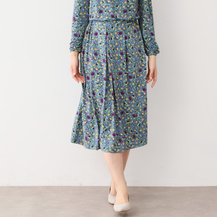 ローラアシュレイ(LAURA ASHLEY)の【ジャージ素材／洗える／同柄アイテムあり】ポリアンサス柄スカート ミモレスカート