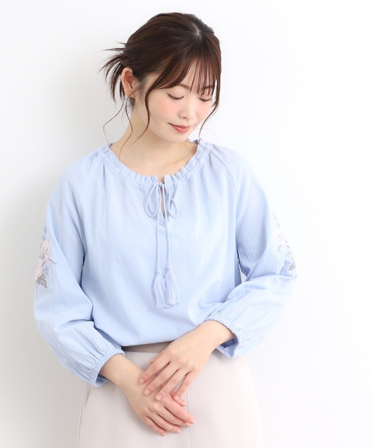 Laura Ashley(ローラ アシュレイ)の通販 | シャツ・ブラウス Laura Ashley(ローラ アシュレイ)の通販 | シャツ・ブラウス