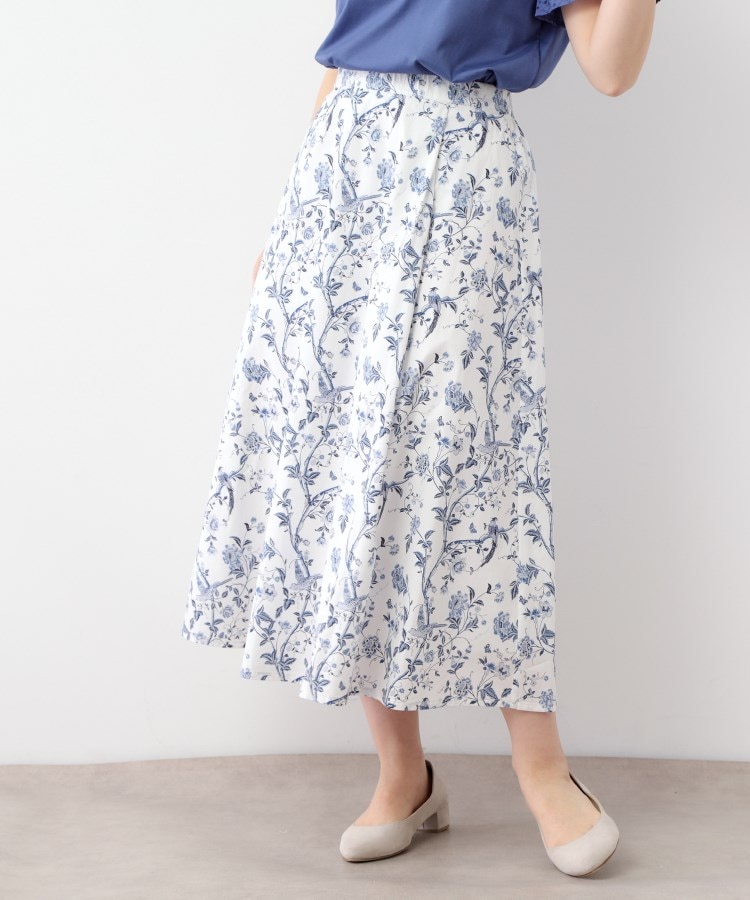 ローラアシュレイ(LAURA ASHLEY)の【コットン100％／ウエストゴム／タックあり】サマーパレス柄 タイプライタースカート1