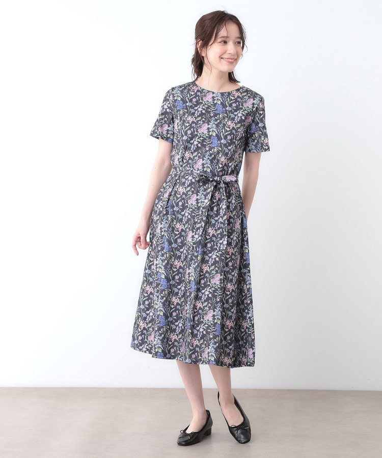 ローラアシュレイ(LAURA ASHLEY)の【ギフトにおすすめ！コットン100％/日本製／ウエストリボン付き】エルストン ガーデン柄ワンピース9