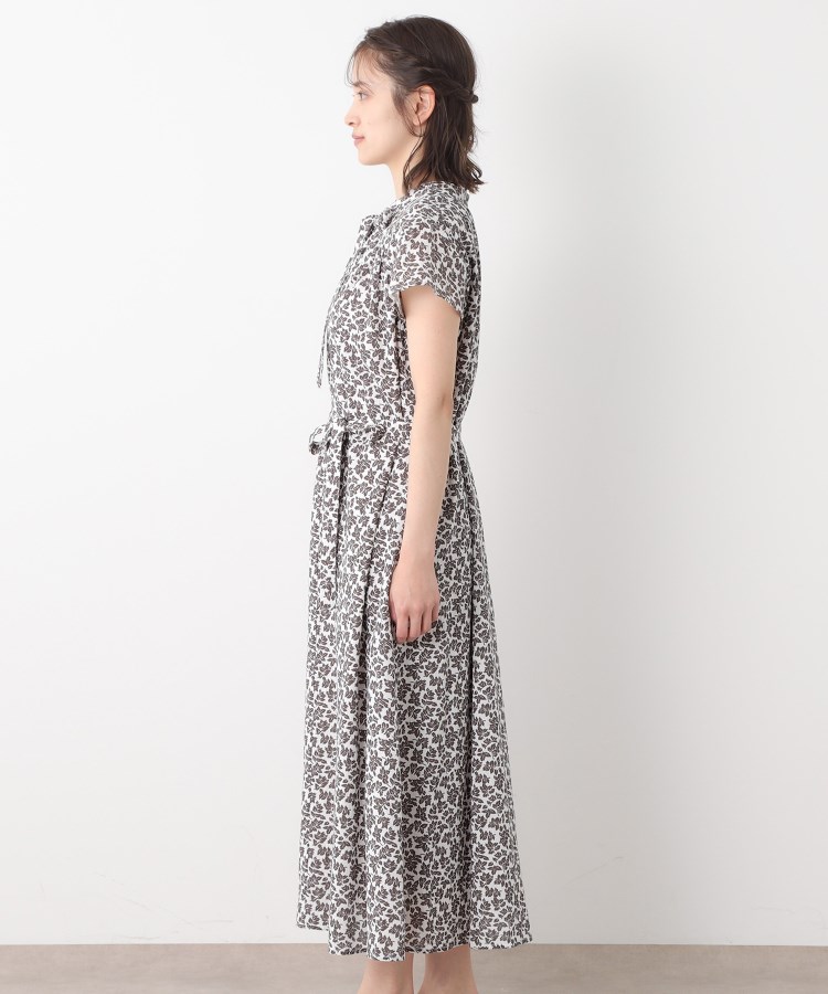 ローラアシュレイ(LAURA ASHLEY)の【コットン100％／洗える／同柄アイテムあり】ハーゲート リーブス柄 ボウタイワンピース10