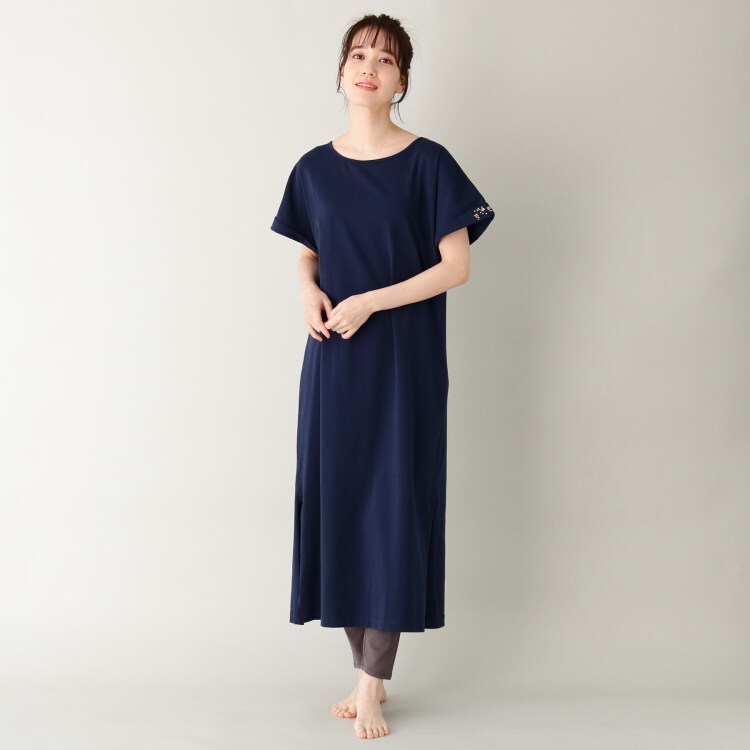 スリットtシャツワンピース レギンスセット セットアップ Laura Ashley ローラアシュレイ ワールド オンラインストア World Online Store スリットtシャツワンピース レギンスセット セットアップ Laura Ashley ローラアシュレイ ワールド オンラインストア World Online Store