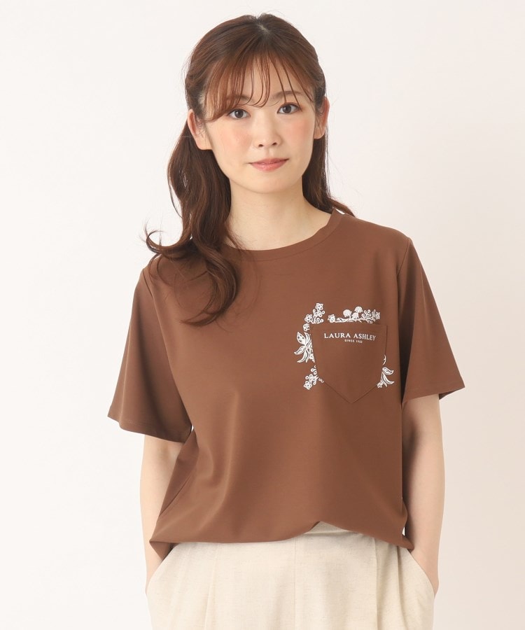 ローラアシュレイ(LAURA ASHLEY)の【接触冷感/洗える】ブランブル柄ポケットTシャツ ダークブラウン(043)