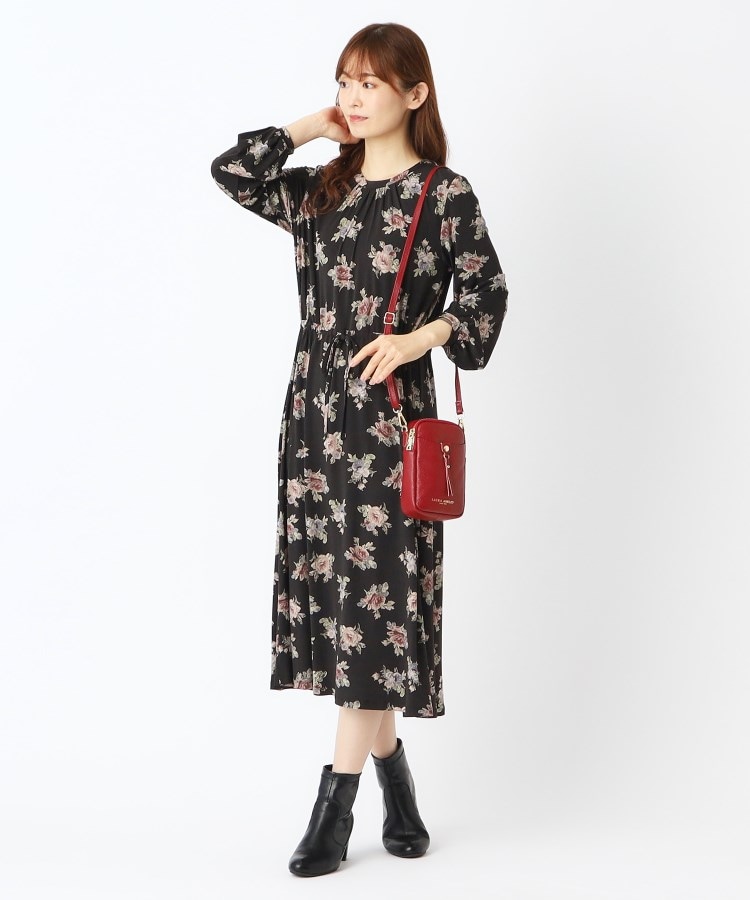 ローラアシュレイ(LAURA ASHLEY)の【スマホ収納可／2WAY】レザーバーティカルショルダー17