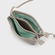 ローラアシュレイ(LAURA ASHLEY)の【牛革レザー／ショルダー長さ調節可】フラットバッグ19