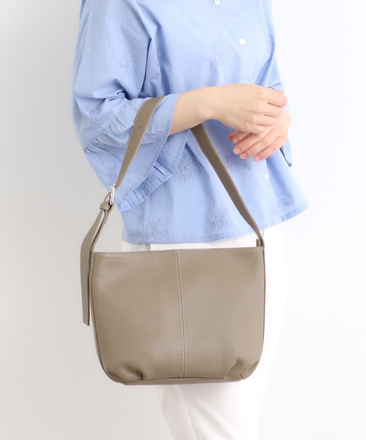 ローラアシュレイ(LAURA ASHLEY)の【牛革レザー／ショルダー長さ調節可】ワンハンドルバッグ3