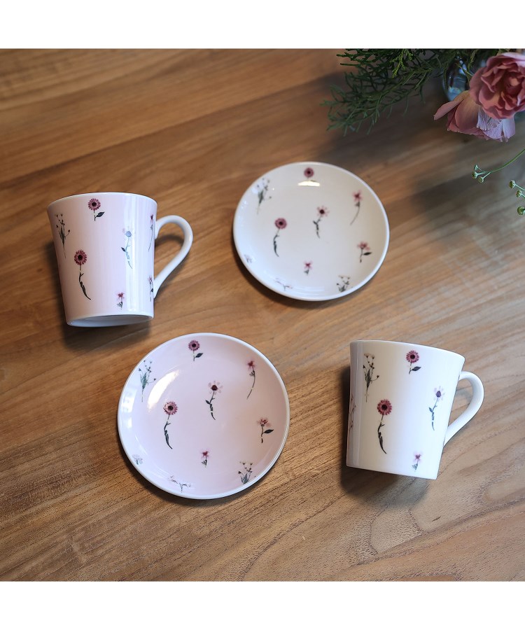 プレスドフラワー柄 プレート(食器) | LAURA ASHLEY HOME プレスドフラワー柄 プレート(食器) | LAURA ASHLEY HOME